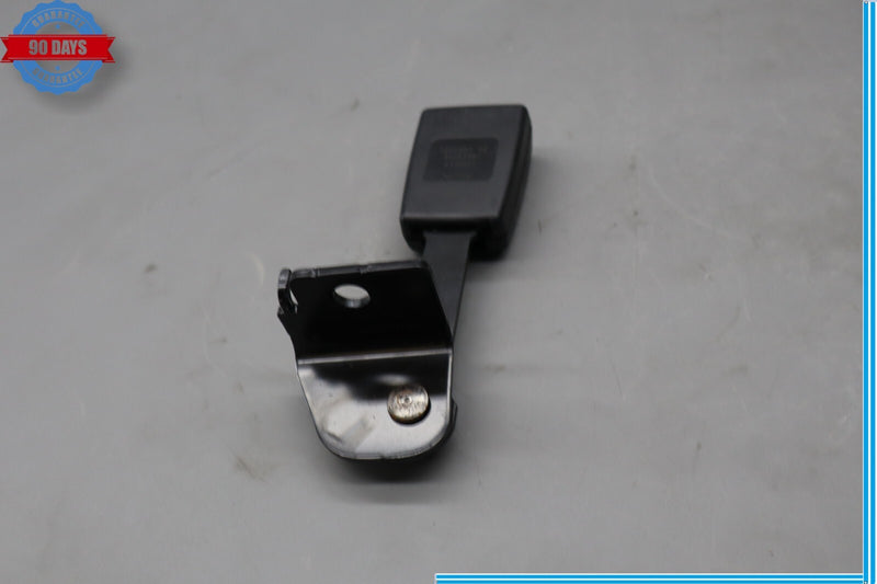 Load image into Gallery viewer, 09-15 BMW 750Li F01 F02 Rear Left Driver Side Seat Belt Seatbelt Buckle Oem
