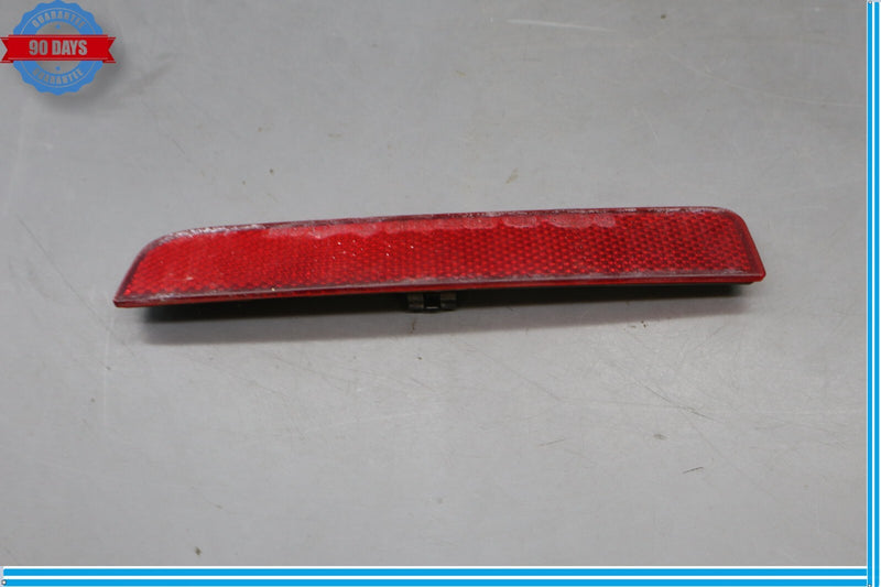 Load image into Gallery viewer, 03-12 Land Rover Range Rover L322 Rear Right Side Bumper Reflector Oem
