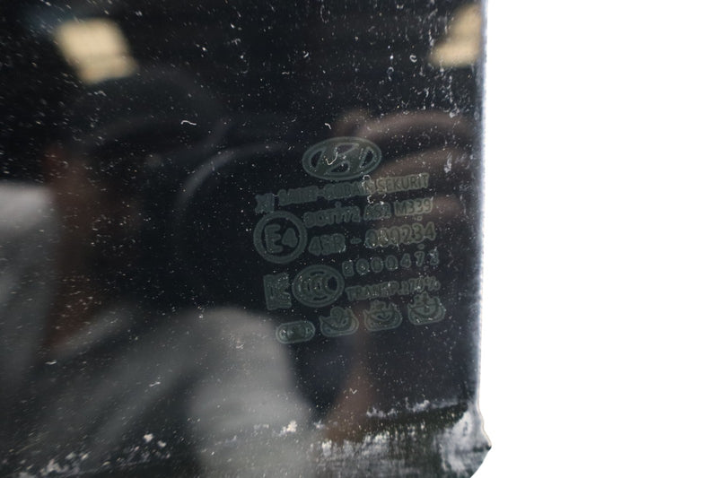 Load image into Gallery viewer, 15-16 Hyundai Genesis Rear Left Driver Side Door Window Auto Glass Oem
