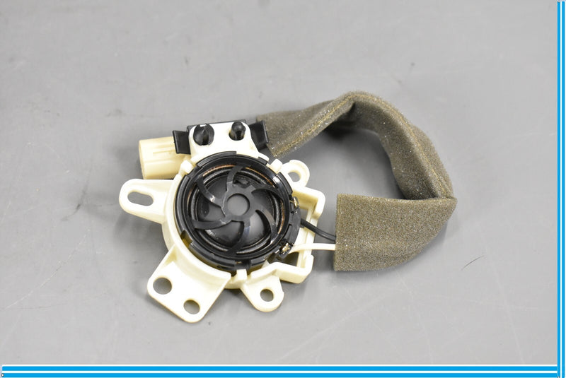Load image into Gallery viewer, 09-15 Jaguar XF XFR Rear Left Driver Side Door Tweeter Speaker Oem
