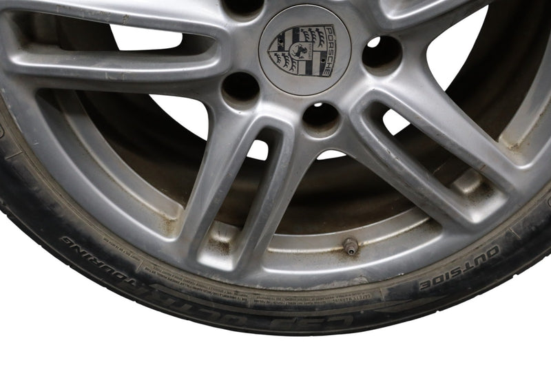Load image into Gallery viewer, 10-16 Porsche Panamera 970 Turbo 9 x 19 19" Front Wheel Rim 97036215800 OEM
