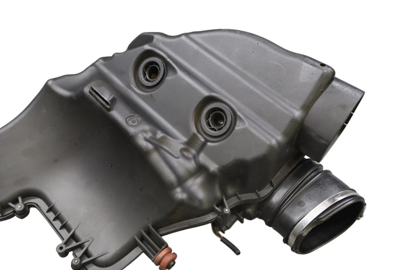 Load image into Gallery viewer, 09-15 BMW 750Li F04 F02 Right Side Air Intake Cleaner Filter Housing Box Oem
