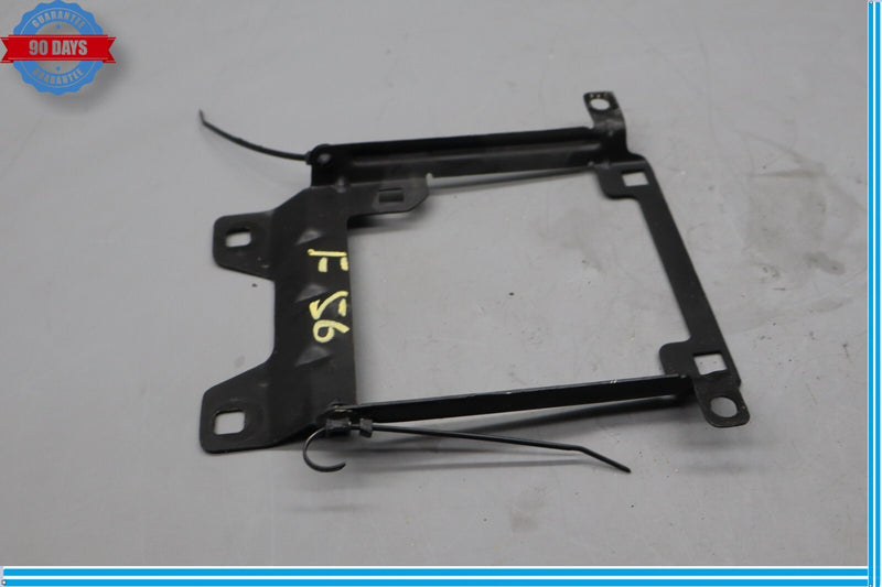 Load image into Gallery viewer, 03-12 Mercedes R230 SL500 Front Center Radiator Core Bracket Lock Carrier Oem
