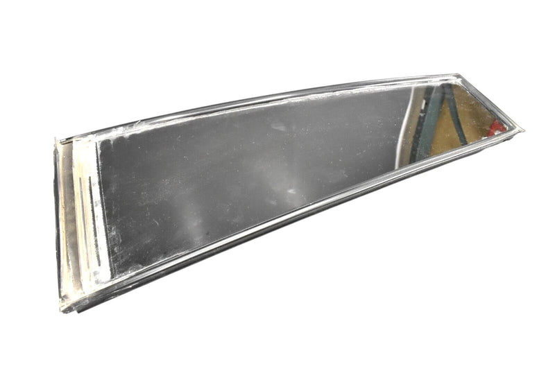 Load image into Gallery viewer, 11-20 Infiniti QX56 QX80 Rear Right Side Door Vent Window Glass 822205ZA0A Oem
