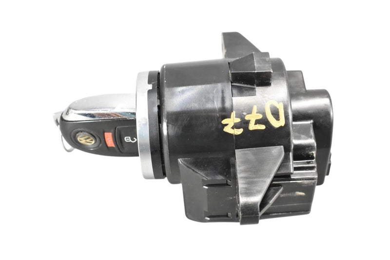 Load image into Gallery viewer, 11-14 Volkswagen VM Touareg Engine Start Ignition Switch W/ key 7P6905843 Oem
