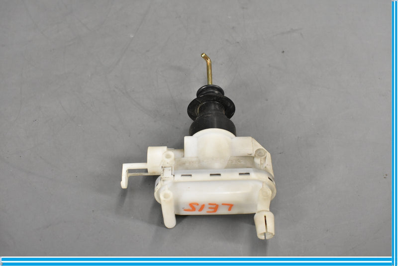 Load image into Gallery viewer, 86-95 Mercedes 300SL W124 Rear Left Driver Side Vacuum Lock Actuator Element Oem
