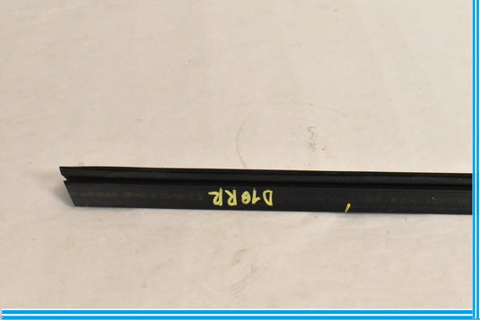 MERCEDES C300 W204 REAR RIGHT DOOR WINDOW BELT WEATHERSTRIP SEAL OEM 2008-14