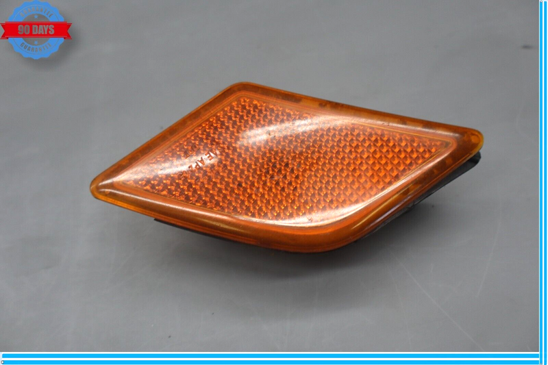 Load image into Gallery viewer, 08-11 Mercede W204 C350 C300 Front Bumper Right Side Turn Signal Light Oem
