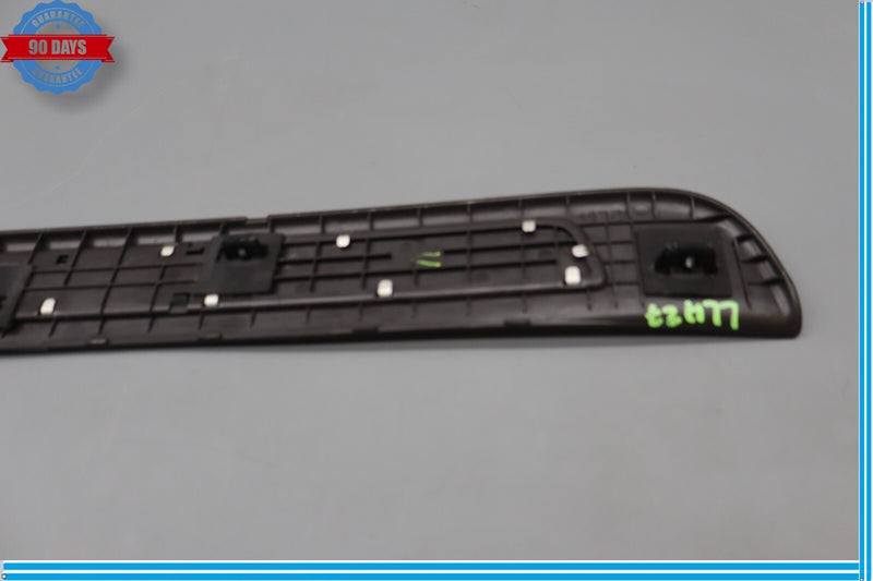 Load image into Gallery viewer, 15-16 Hyundai Genesis Front Left Driver Side Door Sill Scuff Plate Trim Oem
