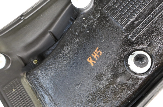 03-13 Maserati Quattroporte M139 Front Right Side Lower B-Pillar Cover Trim Oem