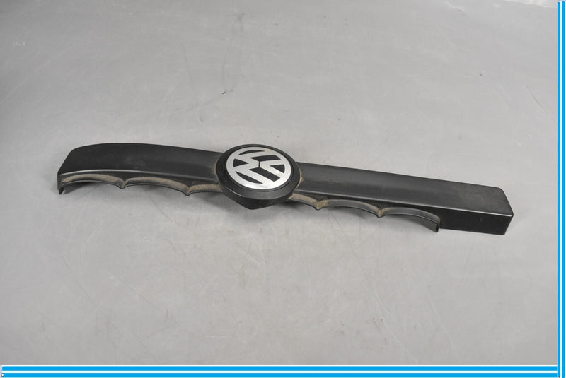 Load image into Gallery viewer, 11-17 Volkswagen VW Touareg Engine Cover Plastic Trim With VW Logo 7P6971797 Oem

