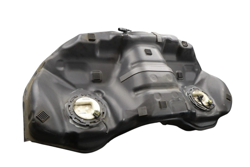 Load image into Gallery viewer, 14-17 Maserati Ghibli Fuel Gas Tank Reservoir Pump Assembly 06700032570 Oem
