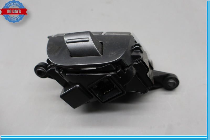 Load image into Gallery viewer, 11-13 Hyundai Equus SIG Steering Wheel Cruise Audio Radio Control Switch Oem
