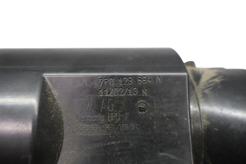 Load image into Gallery viewer, 11-15 Volkswagen Touareg VW Engine Engine Air Intake Hose Connector Pipe Oem
