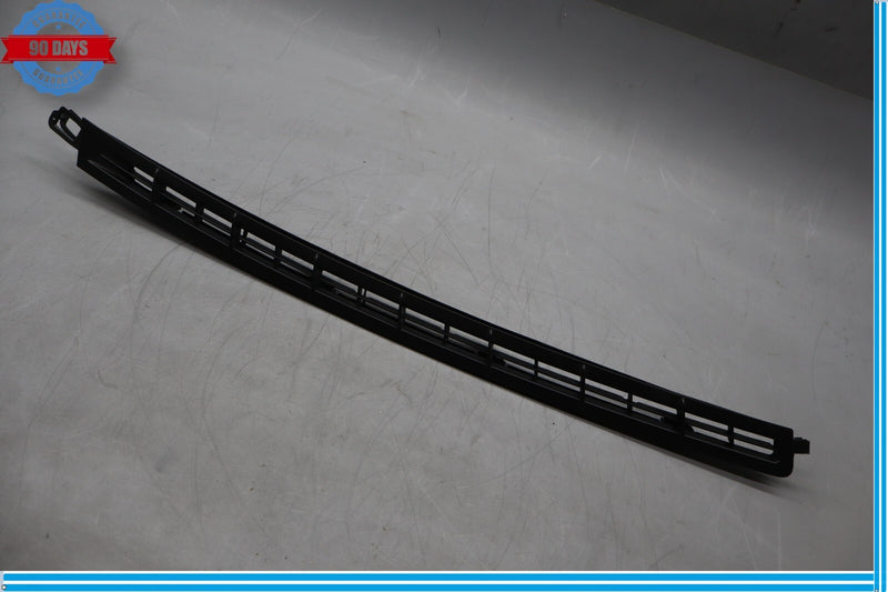 Load image into Gallery viewer, 10-16 Porsche Panamera Right Dash Defrost Vent Grill Grille Trim Panel Oem
