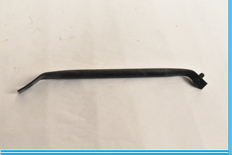 Load image into Gallery viewer, MERCEDES R230 SL-CLASS ENGINE CENTER RADIATOR CORE SUPPORT BRACE
