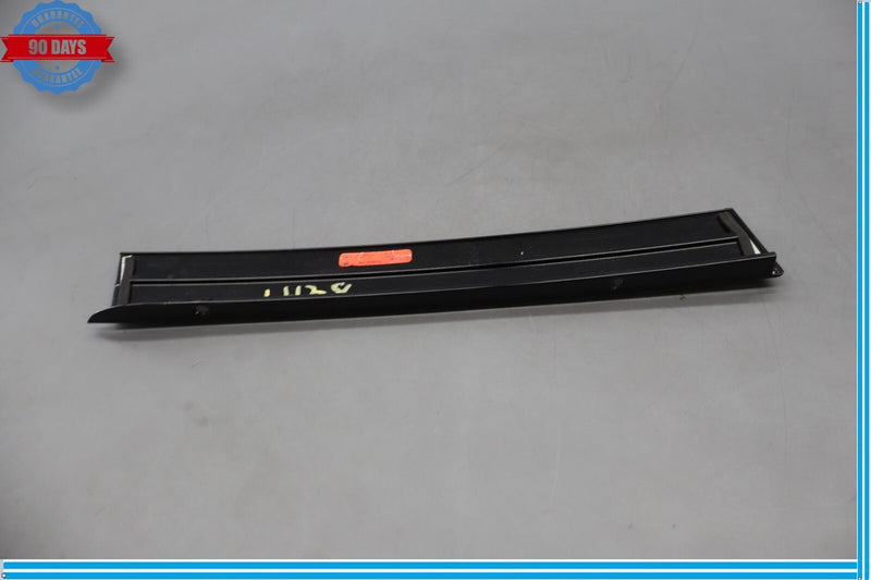 Load image into Gallery viewer, 13-19 Mercedes X166 GL320 GL450 Rear Left C-Pillar Window Glass Molding Oem
