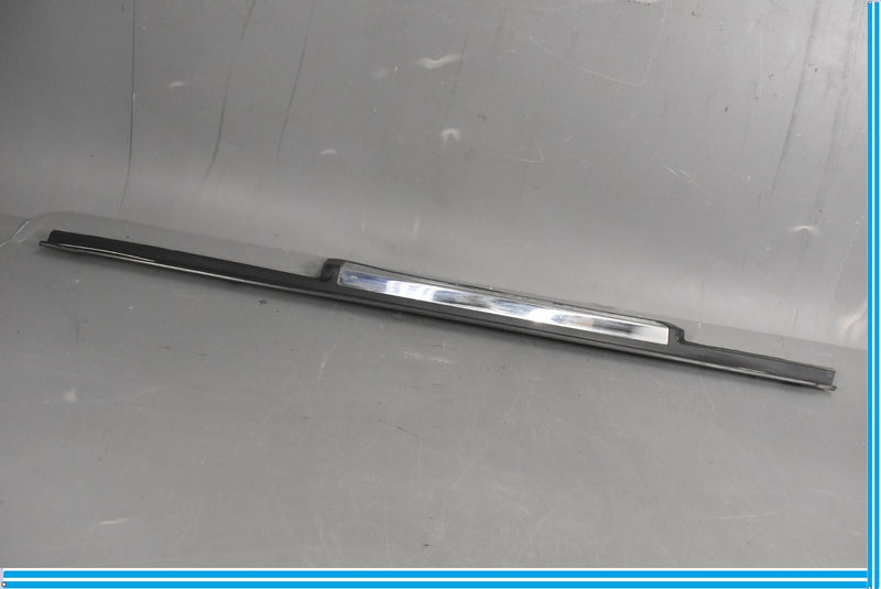 Load image into Gallery viewer, 03-06 Mercedes S500 S600 Front Right Passenger Side Door Sill Scuff Plate Oem
