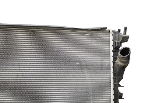14-22 Maserati Ghibli Engine Coolant Cooling Water Radiator 670038340 OEM