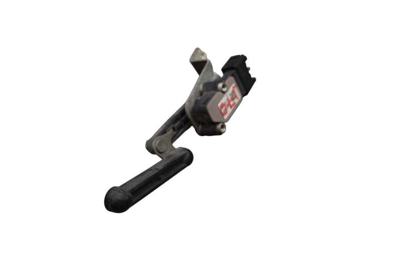 Load image into Gallery viewer, 14-18 BMW X5 F15 Suspension Headlight Height Level Sensor 686764601 Oem
