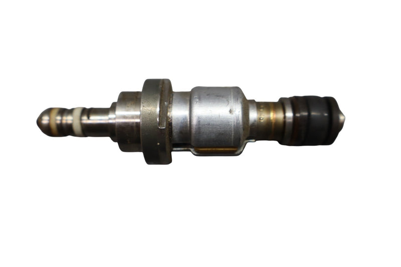 Load image into Gallery viewer, 07-17 Lexus LS460 LS460L Front Engine Fuel Injector 2325031020 Oem
