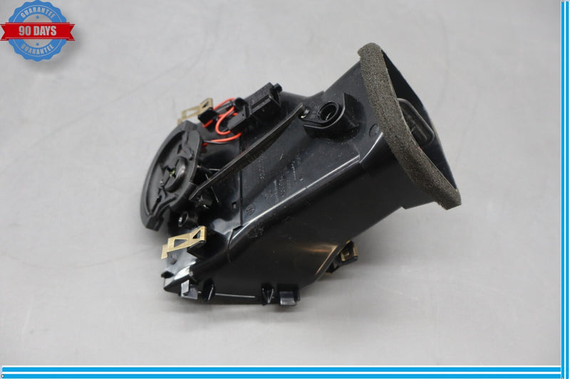 Load image into Gallery viewer, 11-14 Volkswagen VW Touareg Front Right Outer Side Dashboard Air Vent Oem
