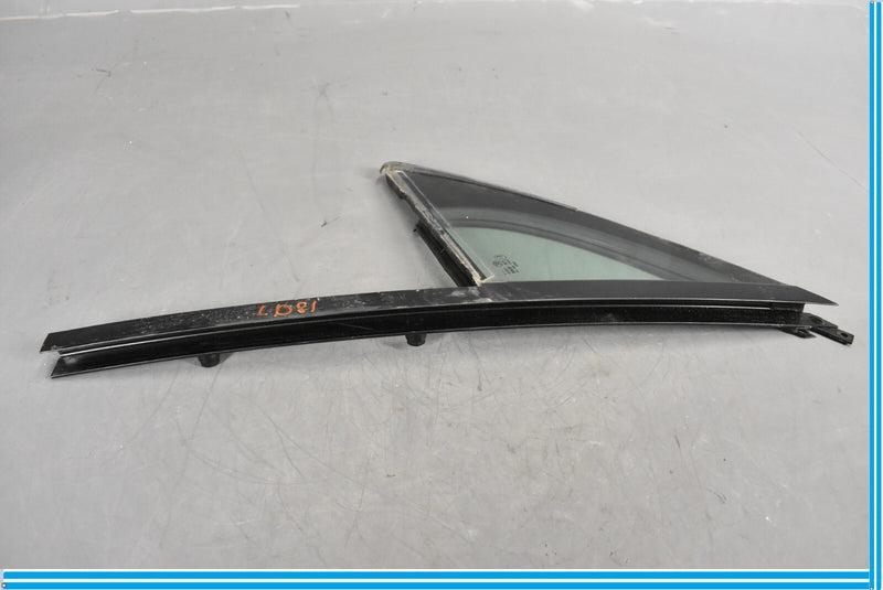 Load image into Gallery viewer, 11-18 Volkswagen VW Touareg Front Left Driver Door Vent Window Glass Oem
