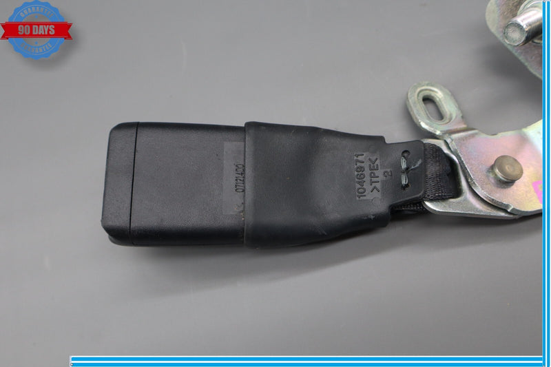 Load image into Gallery viewer, 07-12 Lexus LS460 Rear Left Driver Side Center Seat Belt Buckle 1046971 Oem
