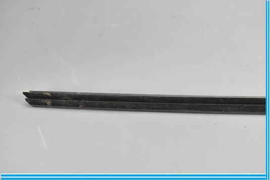 18-20 Jaguar E-Pace Front Right Door Window Inner Weatherstrip Seal Oem
