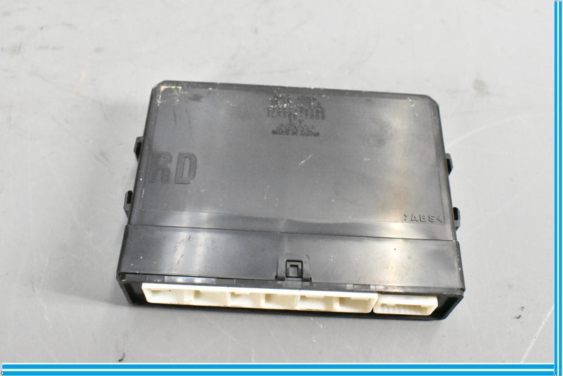 Load image into Gallery viewer, 07-09 LEXUS LS460 FRONT RIGHT PASSENGER DOOR MULTIPLEX CONTROL MODULE OEM

