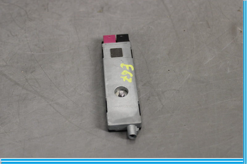 Load image into Gallery viewer, 10-14 Mercedes W207 E350 E550 Radio Antenna Amp Amplifier Module Unit Oem
