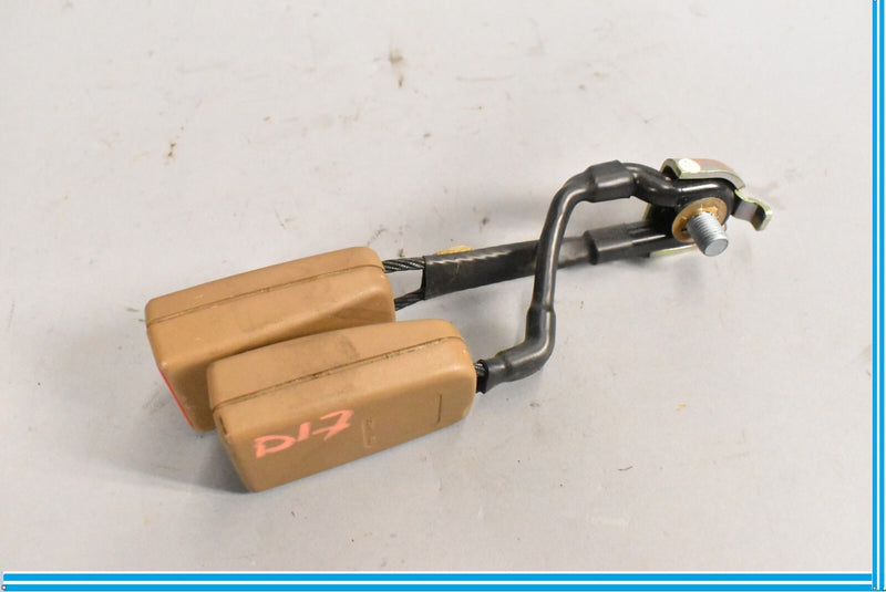 Load image into Gallery viewer, 07-13 Mercedes S550 S600 S350 W221 Rear Center Seat Belt Buckle Receiver Oem
