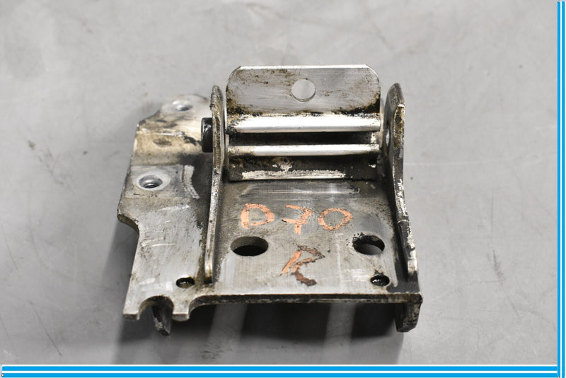 Load image into Gallery viewer, 09-15 BMW 750I 750LI F01 F02 Front Right Side Radiator Support Mount Bracket Oem
