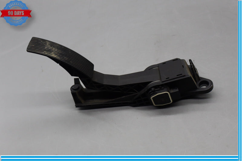 Load image into Gallery viewer, 06-13 Mercedes W164 GL550 GL450 Gas Throttle Pedal Accelerator 1643000004 Oem
