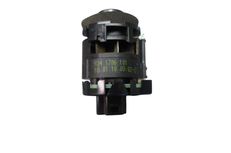 Load image into Gallery viewer, 06-16 Mercedes W212 E350 E550 Air Temperature Sensor Module Unit Oem
