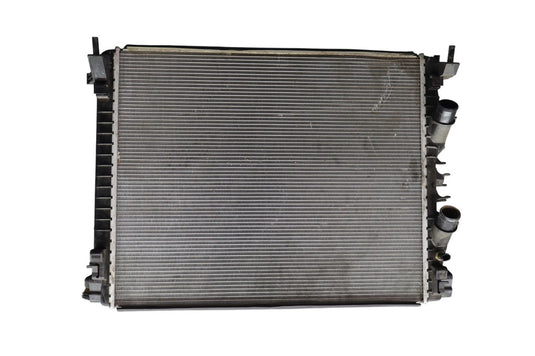 14-22 Maserati Ghibli 3.0L Front Engine Cooling Radiator Assembly 670038340 Oem