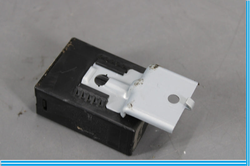 Load image into Gallery viewer, 11-17 Infiniti QX56 QX80 Keyless Entry Door Lock Control Module Unit ECU Oem
