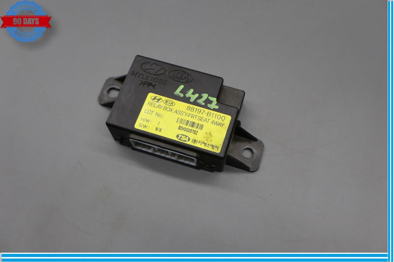 Load image into Gallery viewer, 15-20 Hyundai Genesis Front Left Driver Side Seat 4way Relay Control Module Oem
