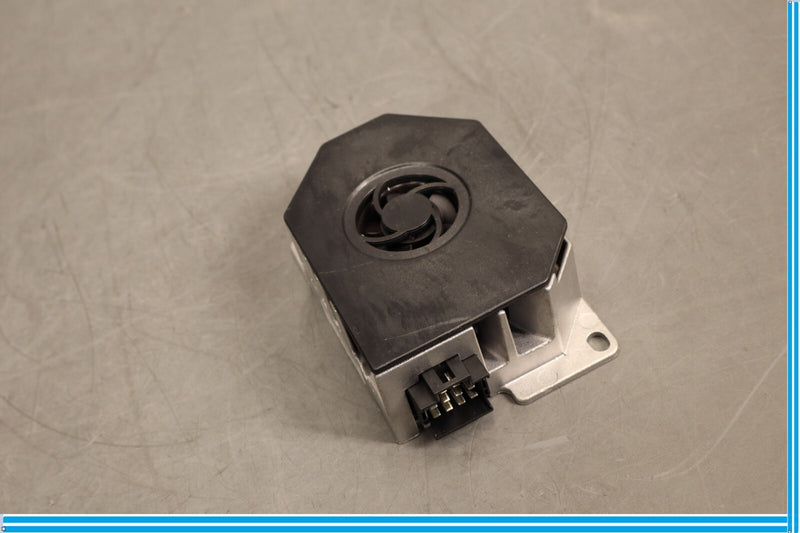 Load image into Gallery viewer, 08-18 Mercedes W212 E550 E500 CLS400 Subwoofer Amp Amplifier Harman Becker OEM

