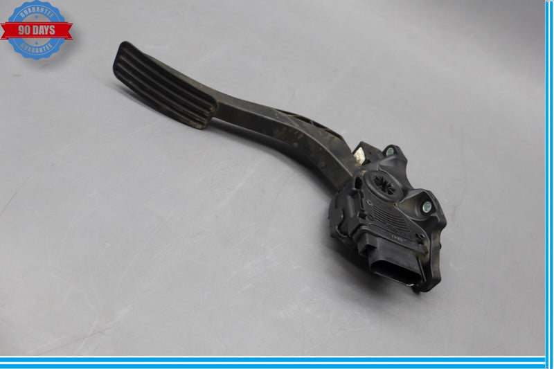 Load image into Gallery viewer, 10-18 Jaguar XJ XJL X351 Gas Throttle Acceleration Pedal W/ Pad Oem
