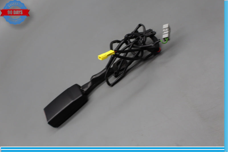 Load image into Gallery viewer, 10-15 Porsche Cayenne Panamera Front Right Passenger Side Seat Belt Buckle Oem
