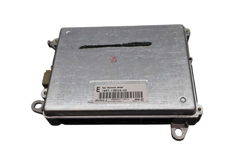 Load image into Gallery viewer, 02-05 Ford Thunderbird Rear Light Control Computer Module 1W6T13B524AG Oem
