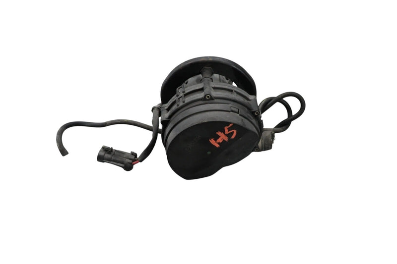 Load image into Gallery viewer, 04-08 Maserati Quattroporte Secondary Air Injection Pump Emission Control Oem
