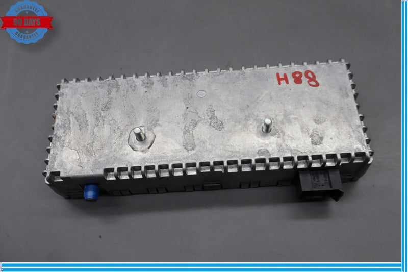 Load image into Gallery viewer, 10-13 Mercedes W212 E350 E550 CLS550 Satellite Radio Receiver Module Unit Oem
