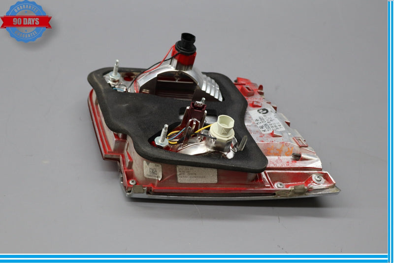 Load image into Gallery viewer, 09-12 BMW 740i 750i Rear Right Passenger Side Taillight Tail Light Lamp Oem
