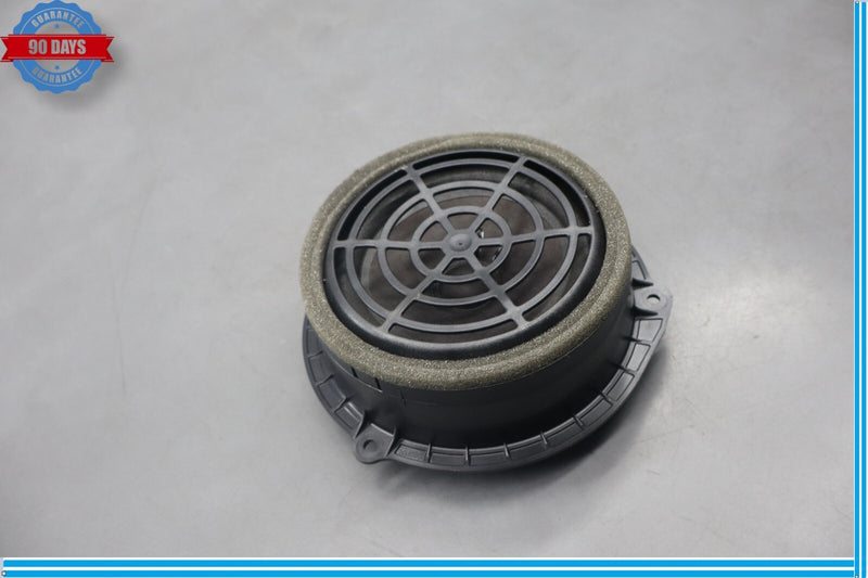 Load image into Gallery viewer, 12-18 Audi A7 Quattro Rear Left Or Right Side Door Audio Speaker Bose Oem
