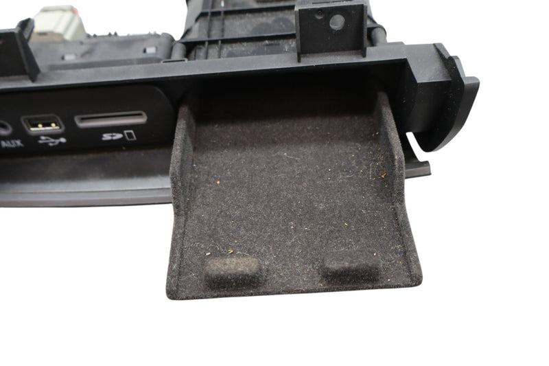 Load image into Gallery viewer, 14-19 Maserati Ghibli Dash AUX USB Phone Storage Box Compartment 670066186 Oem
