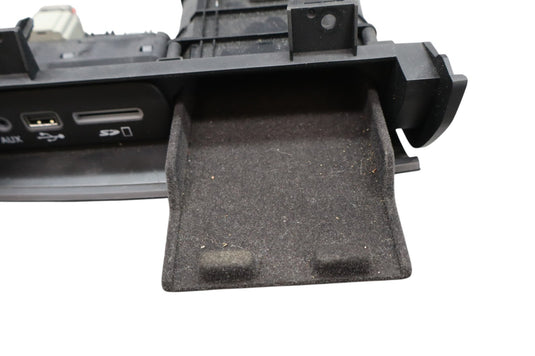 14-19 Maserati Ghibli Dash AUX USB Phone Storage Box Compartment 670066186 Oem
