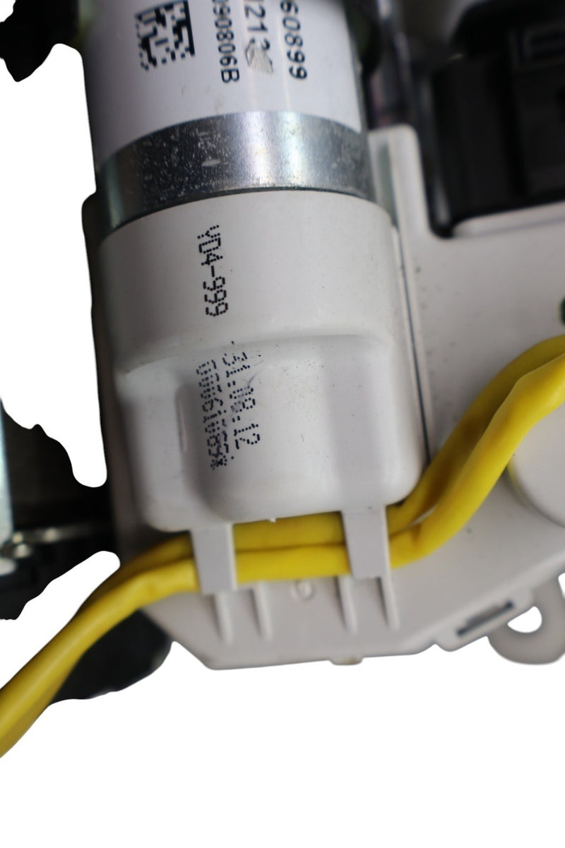 Load image into Gallery viewer, 12-18 Audi A6 Front Right Passenger Seat Belt Seatbelt Retractor 34094304 Oem
