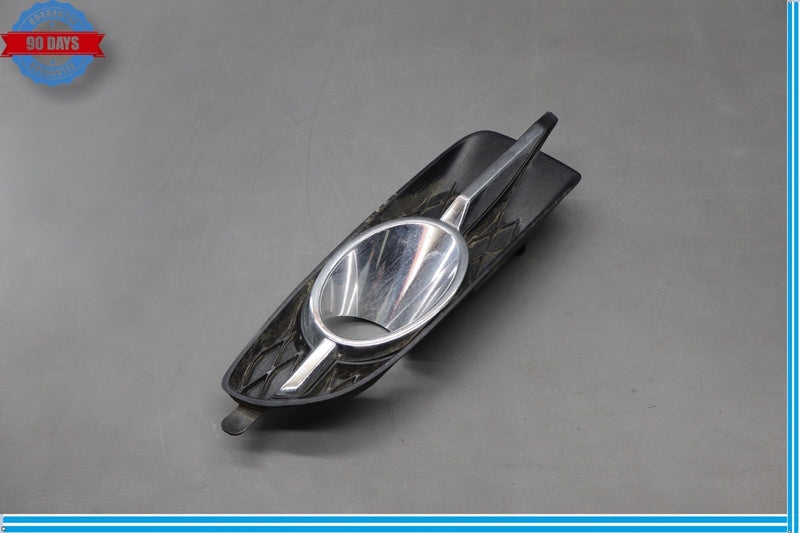 Load image into Gallery viewer, 10-13 Buick Lacrosse CXL Front Right Side Fog Light Lower Outer Grille Trim Oem
